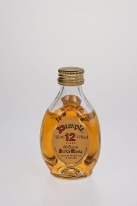 34. Dimple '12' Old Blended Scotch Whisky